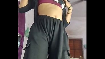 Indian Bhabhi’s husband fast fucked Bhabhi’s pussy in cow girl position with Hindi audio